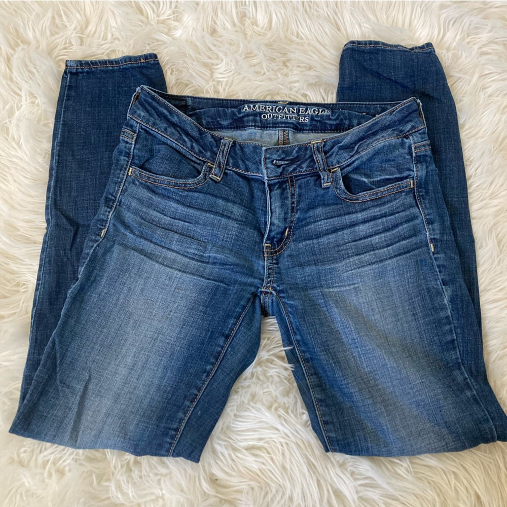 125- American Eagle Outfitters Super Stretch Jeggings Jeans